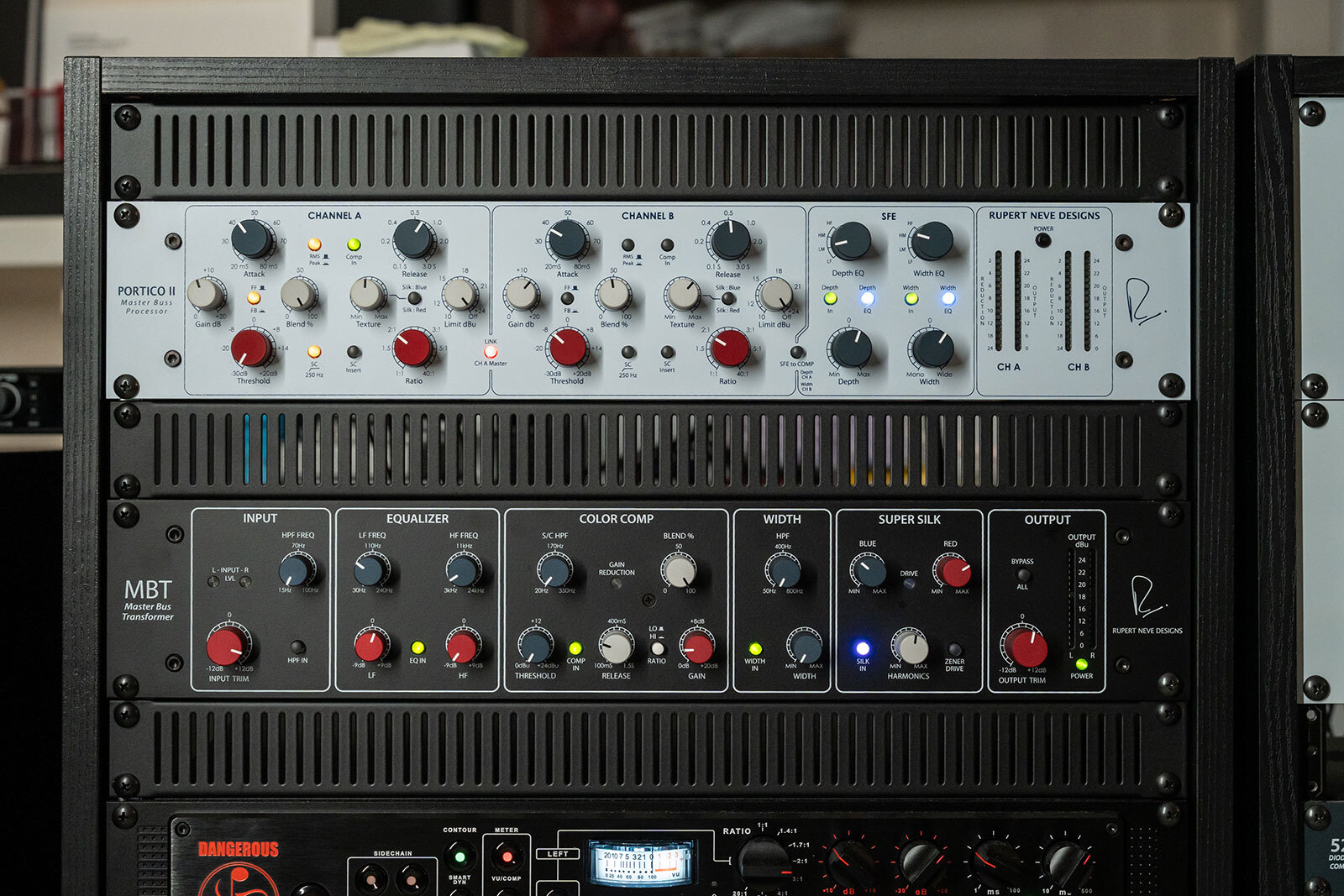 Portico II Master Buss Processor