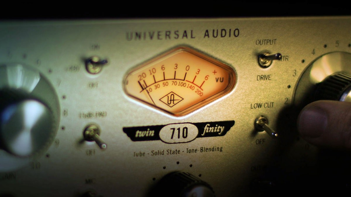 710twin-finity【universal audio】